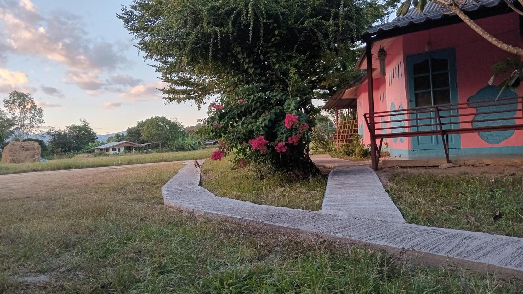 Chill In Pai Hotel Bagian luar foto
